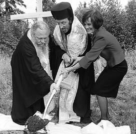 Metropolitan Iakovos of Chicago hosts an