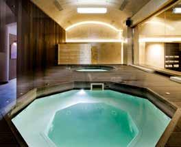 Aπολαύστε τις υπηρεσίες SPA με μεγάλη ποικιλία περιποιήσεων προσώπου και σώματος με προϊόντα από τη Germaine de Capuccini.