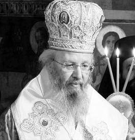 Δεν είναι πίστη στην ισχύ του θανάτου, αλλά στην αλήθεια της Αναστάσεως», τονίζει σε άρθρο του ο Επίσκοπος Φαναρίου και γενικός διευθυντής της Αποστολικής Διακονίας, Αγαθάγγελος και συνεχίζει πως γι'