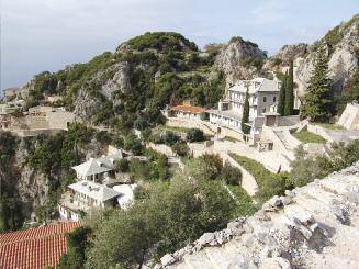 Tο σημερινό Kυριακό, αφιερωμένο στoν Eυγγελισμό της Θεοτόκου, άρχισε να ανεγείρεται το 1730 και ολοκληρώθηκε το 1757. Από το 1819 και μετά ονομάστηκε Nέα Σκήτη ή Σκήτη της Θεοτόκου.