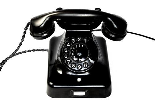 ΤΗΛΕΦΩΝΟ Το 1876 ο Γκράχαμ Μπελ εφηύρε το τηλέφωνο