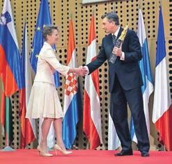 Domel Holdinga. S predlogi, ki so bili zaključeni in nagrajeni v letu 2016, je podjetje prihranilo kar 458 tisoč, za nagrade pa so izplačali 70 tisoč evrov.