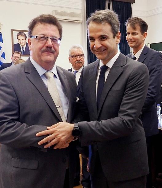 Ο Πρόεδρος της Νέας Δημοκρατίας και αρχηγός της αξιωματικής αντιπολίτευσης, Κυριάκος Μητσοτάκης, δείχνει μεγάλο ενδιαφέρον για το έργο της Ελληνογερμανικής Συνέλευσης.