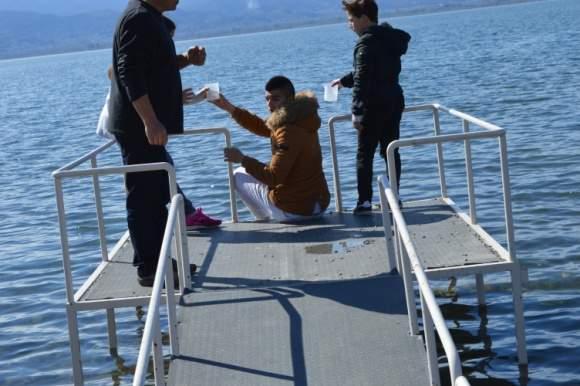 ΒΙΩΜΑΤΙΚΗ ΠΡΟΣΕΓΓΙΣΗ Κατά τη διάρκεια της επίσκεψής μας στο ΚΠΕ Θέρμου, οι μαθητες μας είχαν την ευκαιρία να ασχοληθούν με τη ρύπανση των