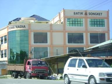 Batik yang menjadi pusat penjualan