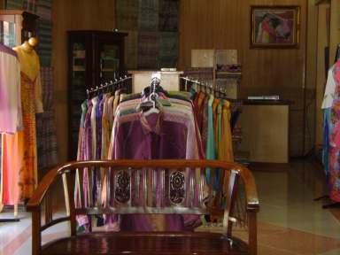 Antara batik-batik yang dihasilkan