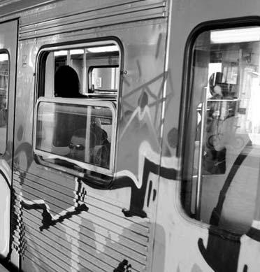 Σεκιουριτάδες και λοιπούς υπαλλήλους των ΜΜΜ να κυνηγάνε μετανάστες, άστεγους και ζητιάνους γιατί "αποτελούν μεγάλο πρόβλημα". Τους ΔΙ.ΑΣ.