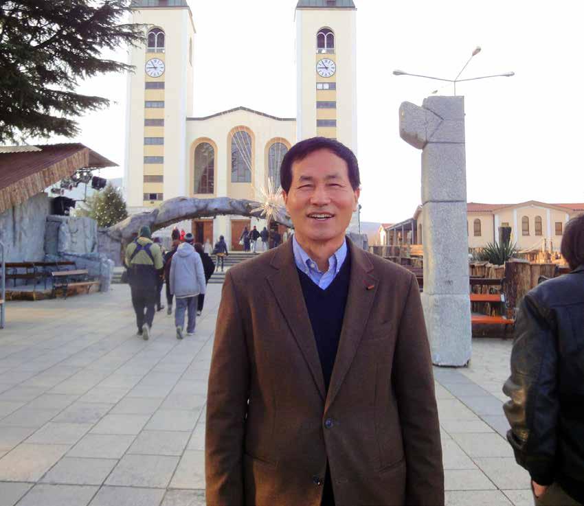 xxx Plodovi Međugorja Razgovor sa Stefanom Jongkeunom Hwangom MEĐUGORJE MAGNET KOJI PRIVLAČI Iako 130 milijuna azijskih katolika čini samo 11% katolika u svijetu, Crkva u Aziji raste brže nego na
