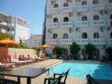 PELA MARIA 3* - All Inclusive - http://www.pelamariahotel.com/ Localizare: Hotelul Pela Maria este situat în centrul orașului Hersonissos.