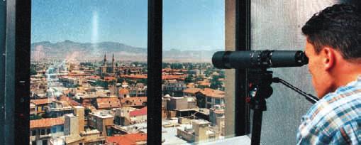 AΞΙΟΘΕΑΤΑ - ΛΕΥΚΩΣΙΑ ΠAPATHPHTHPIO OΔOY ΛHΔPAΣ Από το παρατηρητήριο του 11ου ορόφου του Πύργου Σιακόλα φαίνεται πανοραμικά ολόκληρη η πόλη της Λευκωσίας.