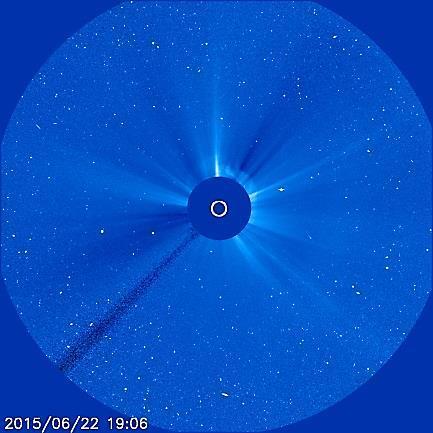 5 όπως καταγράφηκε από το SDO/AIA στα 131 Angstrom (πάνω αριστερά) και από τους
