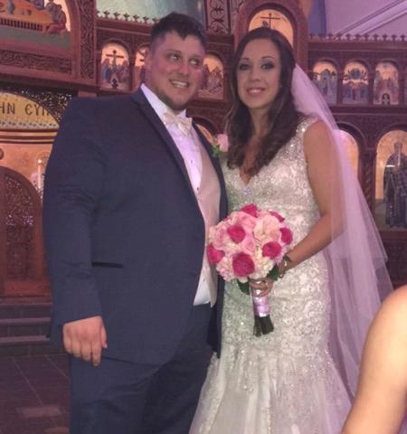 APRIL - JUNE 2017 VELOUCHI 12 ===NEWS FROM VELOUCHI CHAPTERS=== CHAPTER #9 Kefalovriso GREENVILLE, SC WEDDING Mr. and Mrs.