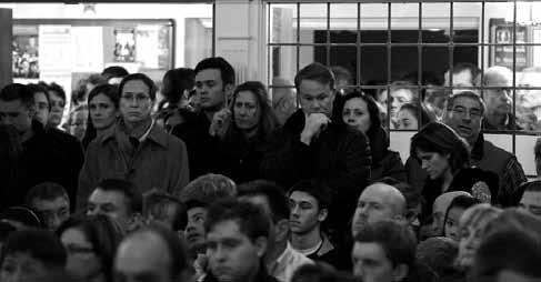 Community 41 GreekNews Δευτέρα 17 Δεκεμβρίου 2012 Μonday, December 17, 2012 Greek children and teachers in the center of the tragedy From last page were able to escape the scene unharmed.