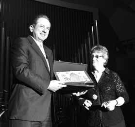 On November 17, in a loud and clear response to the prayers of many children and their families in Greece, the Greek-American community heeded the call of Alma Bank and singers Alkistis Protopsaltis,