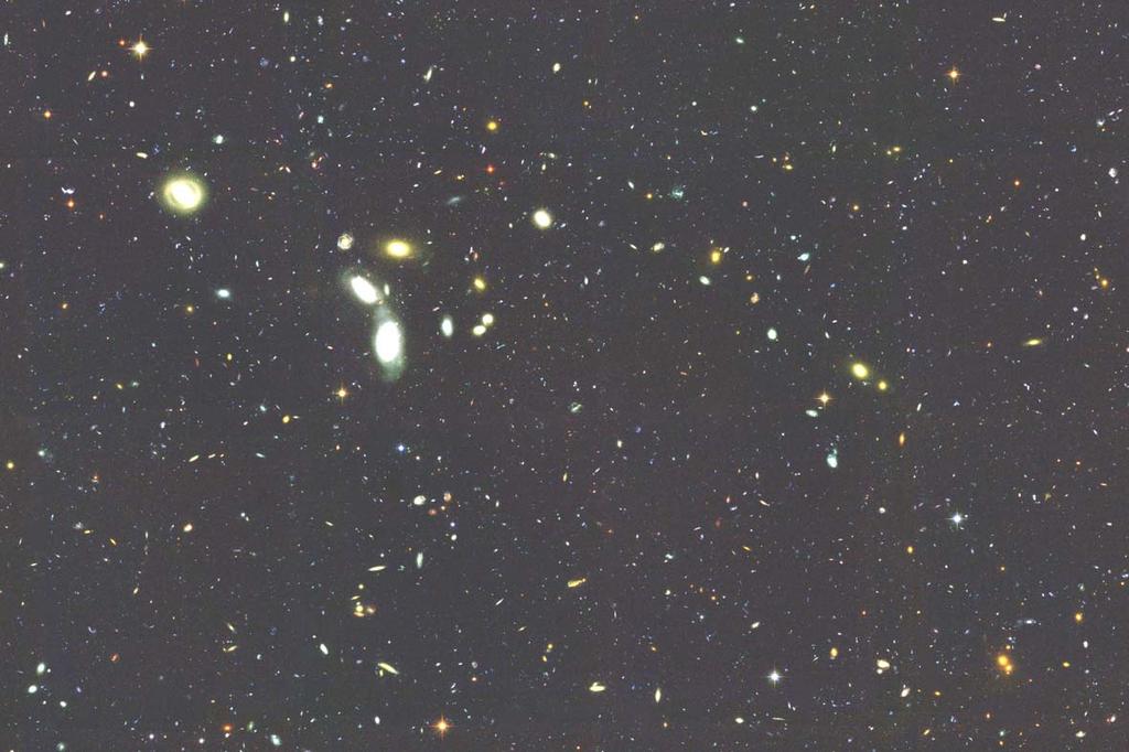 Μια Hubble εικόνα του αρχαίου Σύµπαντος µε χιλιάδες γαλαξίες Μερικοί υπήρχαν ήδη όταν το Σύµπαν ήταν 2 δισ ετών και κείνται σε φλοιούς.