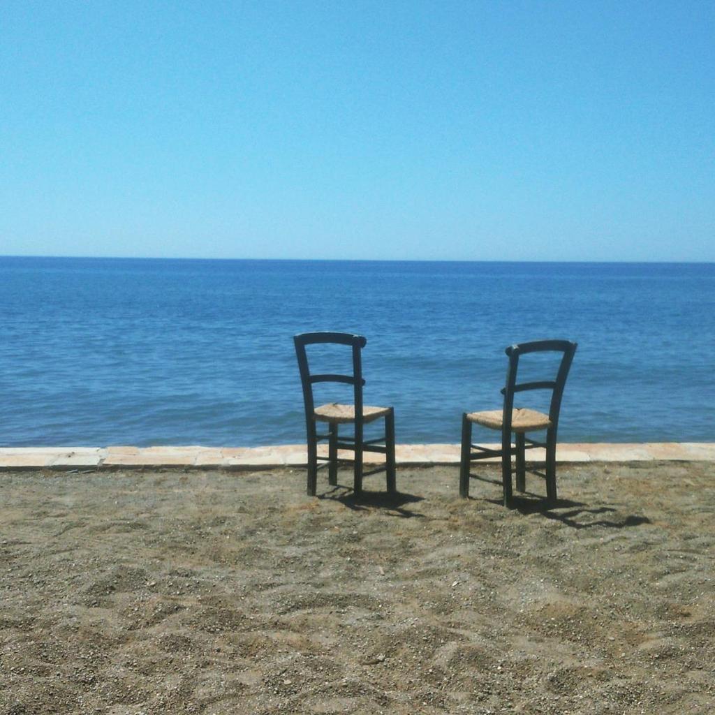 44 Το