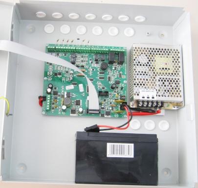 Κατά την εγκατάσταση χρησιμοποιήστε γειωμένο αντιστατικό βραχιόλι για την προστασία της συσκευής από στατικό ηλεκτρισμό (ESD). Ο πίνακας πρέπει να είναι μόνιμα εγκατεστημένος.