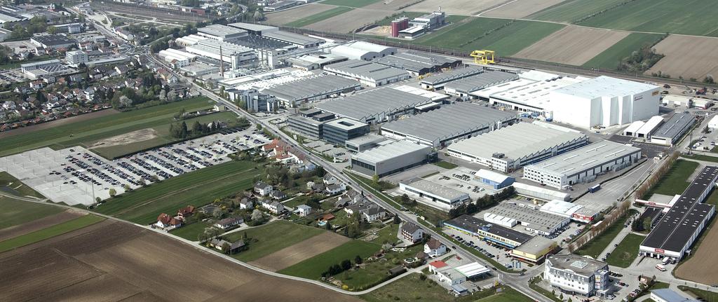 Okrogli opaž H20 je praktična rešitev za gladke okrogle stene. Elementi okroglega opaža H20 so obloženi s kvalitetno opažno ploščo. S specialnimi vijaki se opaž prilagodi vsaki okrogli obliki.