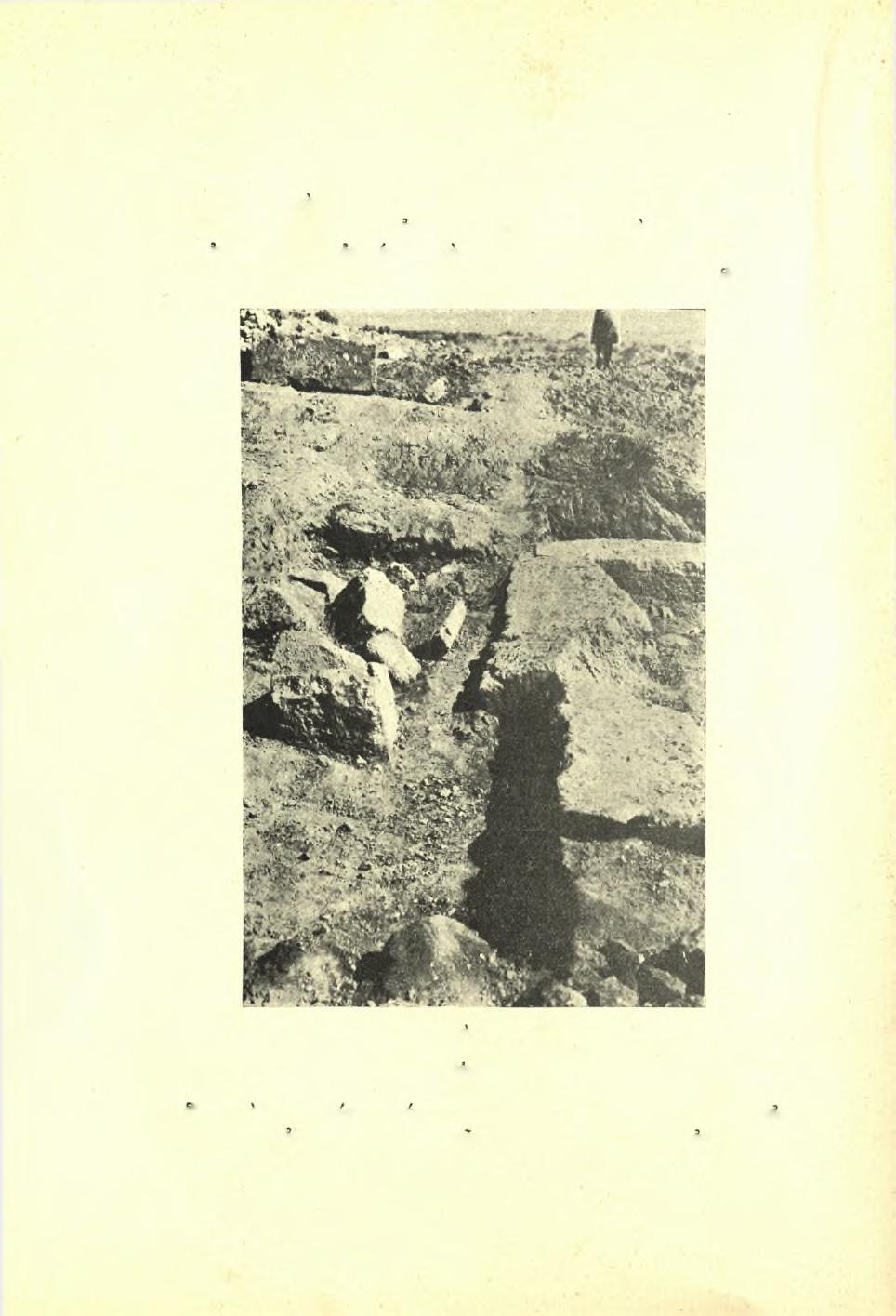 92 Πρακτικά τής Αρχαιολογικής 'Εταιρείας 1932 τελέσματα.