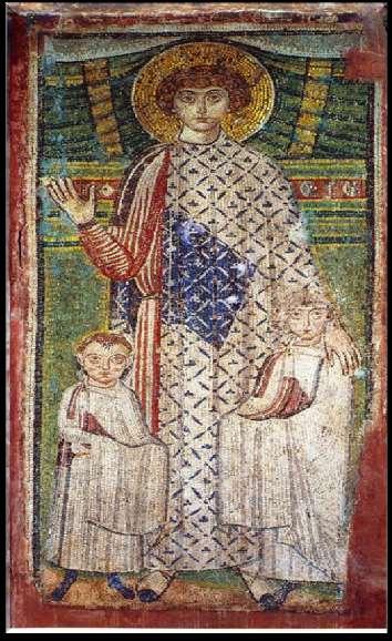 Ψηφιδωτό Ο Αγιος Δημήτριος με δύο παιδιά Ο Αγιος Δημήτριος με δύο παιδιά, ένα αγόρι και ένα κορίτσι. Ο Άγιος με τη γνωστή στολή του υψώνει το δεξί χέρι σε χειρονομία δέησης.
