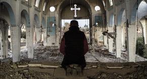 ορθόδοξες ακολουθίες. Θα +ρέ+ει +ρώτα α+ό όλα να +ροβλη:ατίσουν εκείνους +ου :ε κό+ους ίδρυσαν και διατήρησαν τις Ελληνορθόδοξες Κοινότητες.