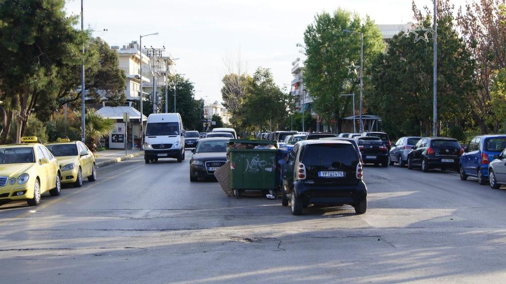Θα πρέπει να επισημανθεί ότι κατά μήκος των 30m που θα κατασκευαστεί η διαχωριστική νησίδα θα απαγορεύεται η στάθμευση στην οδό αλλά και στις στροφές στην είσοδο και στην έξοδο της πρόσβασης λόγω του