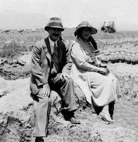 - 26 - Gertrude Bell from England (1868-1926) was a very versatile writer, traveller, political officer, administrator and archaeologist.