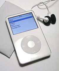2.9.5 IPod Εικόνα 7: IPod Πηγή: www.google.com Το ipod είναι ένα φορητό µουσικό jukebox.