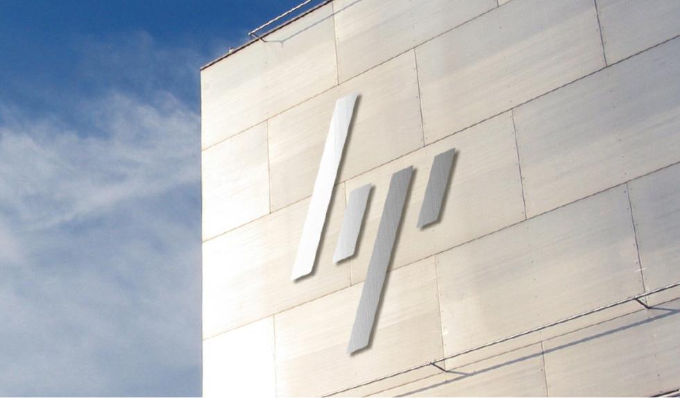 Εικόνα 14: Office HP Πηγή: www.google.com Η εταιρεία εισήχθη στο χρηµατιστήριο το 1957 µε 16 δολάρια ανά µετοχή. Το 1958 απέκτησε την εταιρεία F.L.