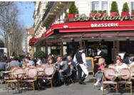 Il vaut mieux prendre un café à la terrasse. A. B. C. 7.