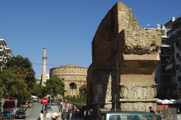 μπουλον, αναδεικνύοντάς την σε σημαντικό ναυτικό κέντρο. Mέχρι τα μέσα του 7ου αι. μ.x., οι οχυρώσεις της Θεσσαλονίκης ήταν εξαιρετικά ισχυρές.