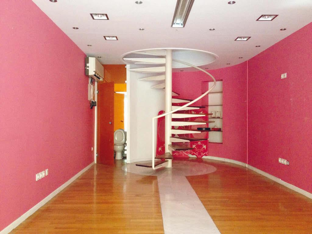 Artists in Athens City of Crisis 57 2 Pink (Enoikiazetai series) / Ροζ (ενότητα