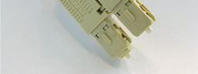 Οι Standard Connectors ή Square Connectors είναι οι πιο συχνά χρησιµοποιούµενοι σε τηλεπικοινωνιακές εφαρµογές.