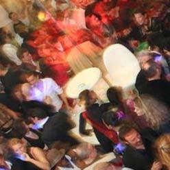Club Βόρεια προάστια + Βόσπορος Supper - Κuruçeşme Muallim Naci Caddesi No:65 İstanbul / Kuruçeşme 0212 261 19 88 Ένα απο τα πιο γνωστά club της Ολλανδίας τώρα στην Κων/πολη.