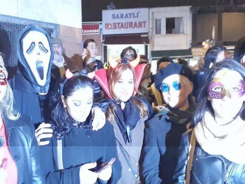 αλλά και ντόπιων.