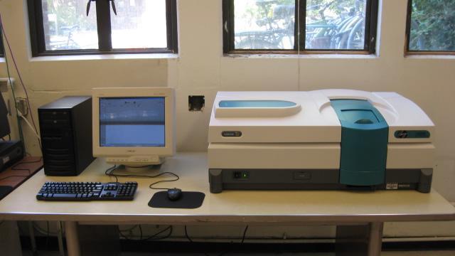 Εικόνα 2 Φασματοφωτόμετρο Cary 5000 UV-Vis-NIR Spectrophotometer 3.