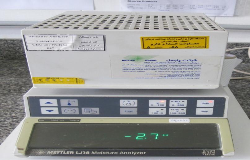 رطوبت سنج Moisture Analyzer قسمت اعظم تركیب مواد غذایی را آب تشكیل می دهد.