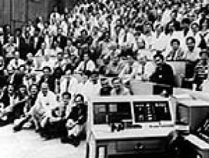 Association 1977 Η πρώτη αγγειοπλαστική των στεφανιαίων αρτηριών με μπαλόνι εκτελείται από τον Gruentzig, Hanna Myler στο Σαν