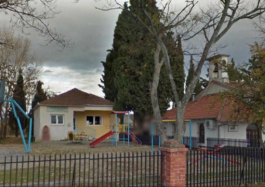 Εικόνα 3: Όψη οικοπέδου Στα πλαίσια της μελέτης αυτής προδιαγράφονται όλες οι εργασίες συντήρησης του υφιστάμενου εξοπλισμού που κρίνεται δυνατό να διατηρηθεί, οι εργασίες απομάκρυνσης ακατάλληλου