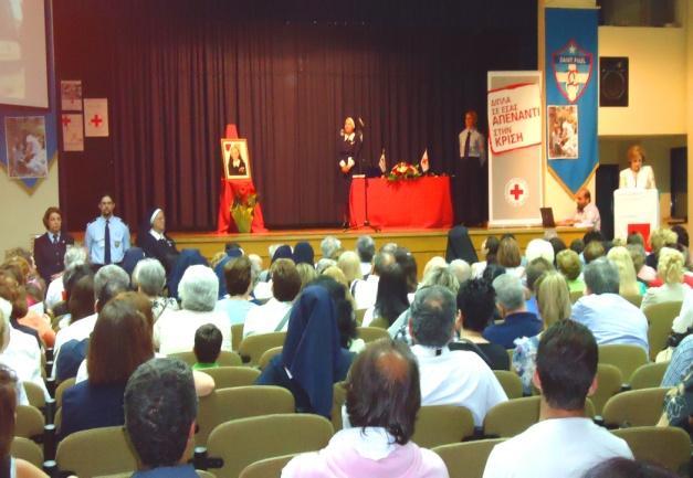 8 Μαΐου: Παγκόσμια Ημέρα Ερυθρού Σταυρού (Περιφερειακό Τμήμα Ε.Ε.Σ. Πειραιά) Το Τμήμα Ε.Ε.Σ. Πειραιά γιόρτασε στη φιλόξενη αίθουσα της Ελληνογαλλικής Σχολής Πειραιά «Saint-Paul» την Παγκόσμια Ημέρα Ερυθρού Σταυρού & Ερυθράς Ημισελήνου.