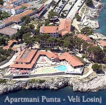 ; soba raspoloživa od 14 sati, odlazak do 11 sati HOTEL PUNTA *** Wellness Hotel Punta smješten je 50 metara od mora u neposrednoj blizini slikovitog Velog Lošinja i 4 km od Malog Lošinja.