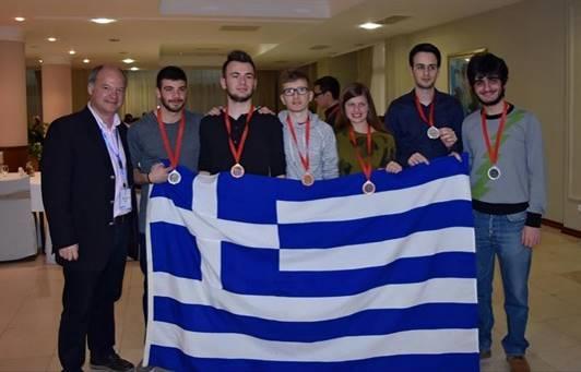 07 ΔΙΑΚΡΙΣΗ ΑΠΟΦΟΙΤΟΥ ΤΩΝ ΕΚΠΑΙΔΕΥΤΗΡΙΩΝ ΣΕ ΔΙΕΘΝΗ ΔΙΑΓΩΝΙΣΜΟ 05/03 Ο απόφοιτος του σχολικού έτους 2015-2016 των Εκπαιδευτηρίων, Ι.