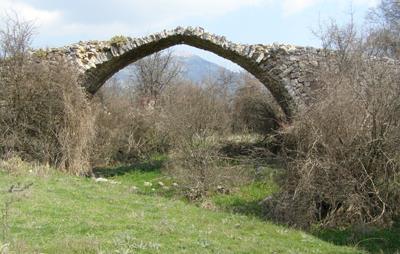 Εικόνα 18 Το γεφύρι στο Καρτερόλι κοντά στην Τρίπολη www.arcadia.ceid.upatras.