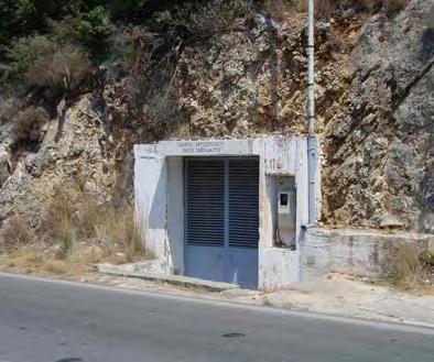 β) Η απορροή της πηγής των Αγίων Αποστόλων στη
