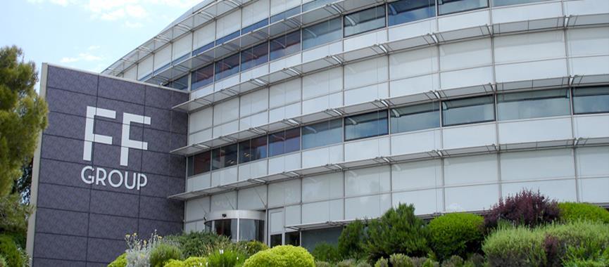 ΚΕΦΑΛΑΙΟ ΔΕΥΤΕΡΟ ΠΛΗΡΟΦΟΡΙΕΣ FOLLI FOLLIE ΑΒΕΕ 2.1 ΠΡΟΦΙΛ ΕΤΑΙΡΙΑΣ Το 1982 η Folli Follie ιδρύθηκε στην Ελλάδα από τον κ. Δημήτρη Κουτσολιούτσο, πρόεδρο, και τη γυναίκα του Καίτη.