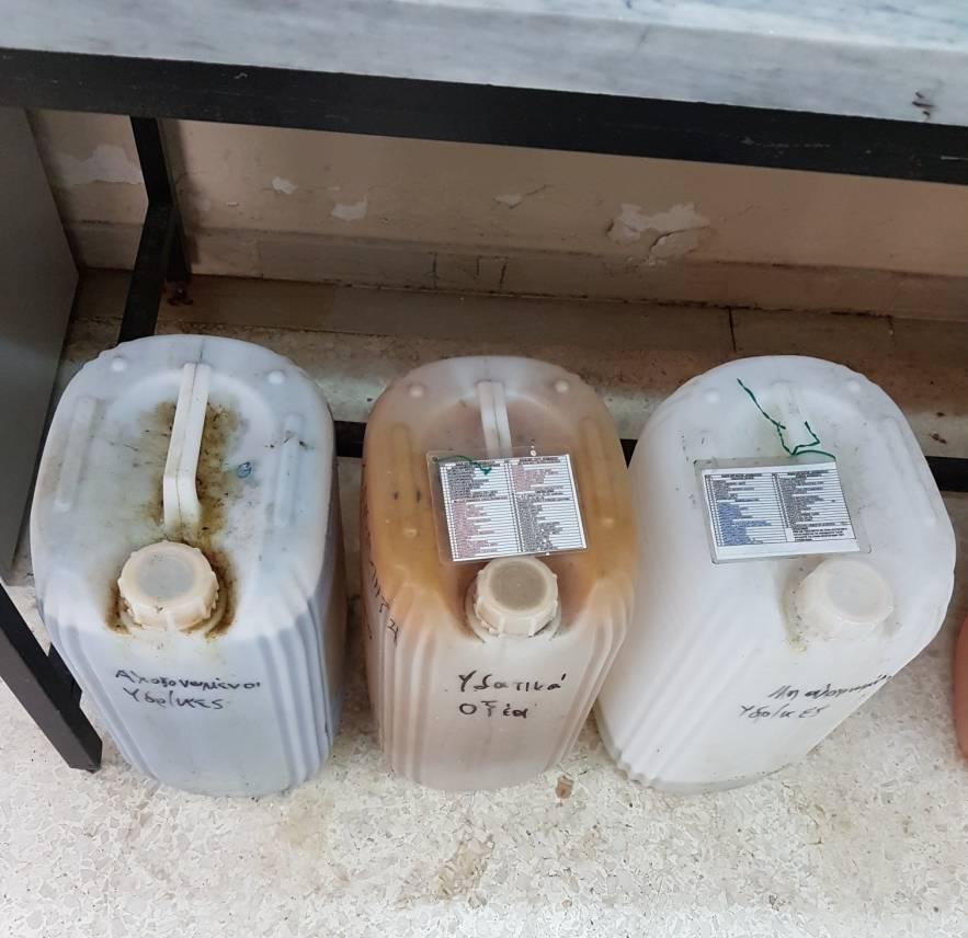 Συλλογή Στο εργαστήριο σε πλαστικά δοχεία HDPE, εγκεκριμένα κατά UN