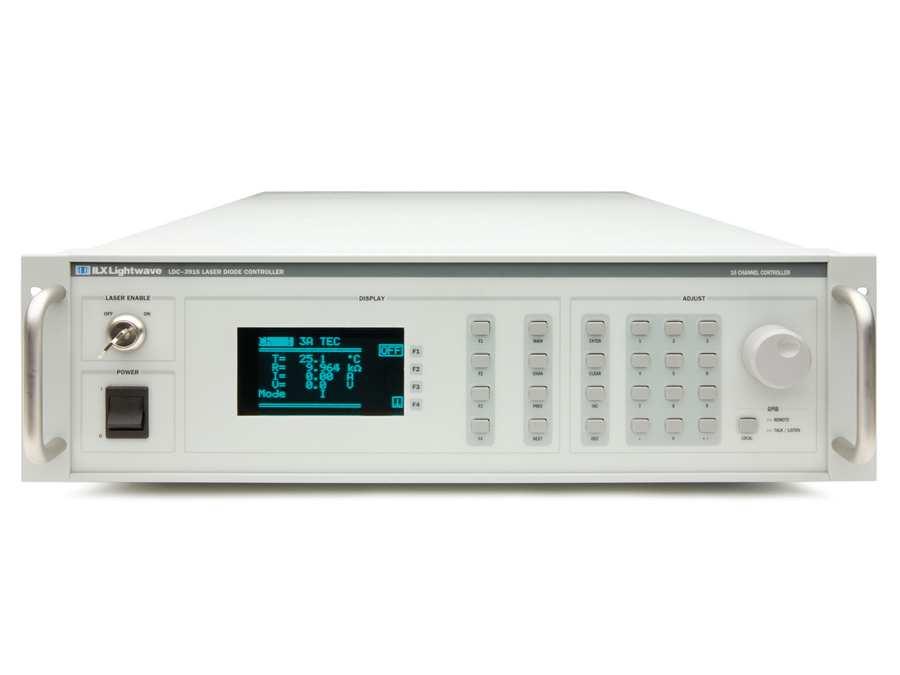 4.2 Laser Diode Controller Για να τεθεί η δίοδος σε λειτουργία χρησιµοποιήθηκε µια συσκευή που ονοµάζεται Laser Diode Controller και είναι της εταιρίας ILX Lightwave.