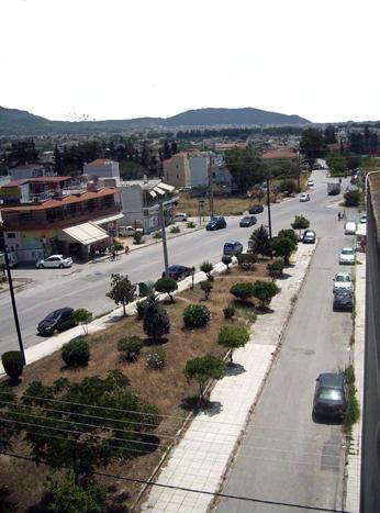 Ατυχώς, ο υπαίθριος χώρος β.