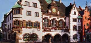 Πανεπιστήμιο και φοιτητικό περιβάλλον, πολιτιστικά προγράμματα και εκδηλώσεις, η αγαπημένη και πικάντικη κουζίνα αλλά και η θαυμάσια θέση στον ποταμό Neckar και της παρυφές του δάσους Odenwald : Όλα