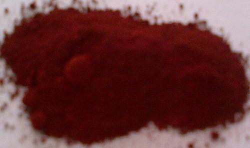 3 KOLTEX PIGMENTI GVOŽĐE OKSID FEPREN TP 303 GVOŽĐE OKSID FEPREN TP 303 Hemijski naziv - Fe 2 O 3 Forma - fini prah crvene boje Fizičko-hemijske karakteristike - Crveni gvožđe oksid Fepren TP 303 je